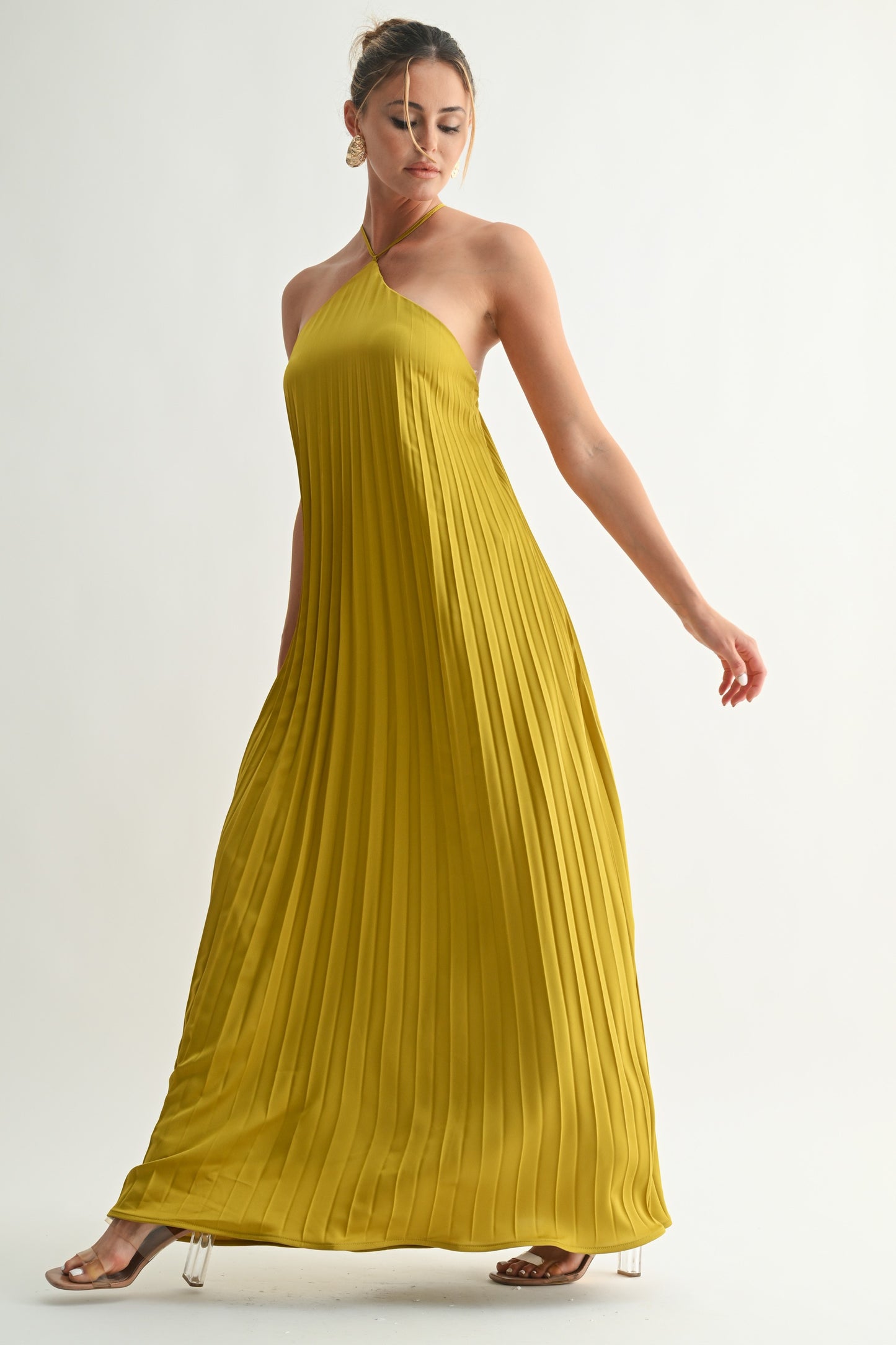 VESTIDO MAXI PLISADO CUELLO HALTER