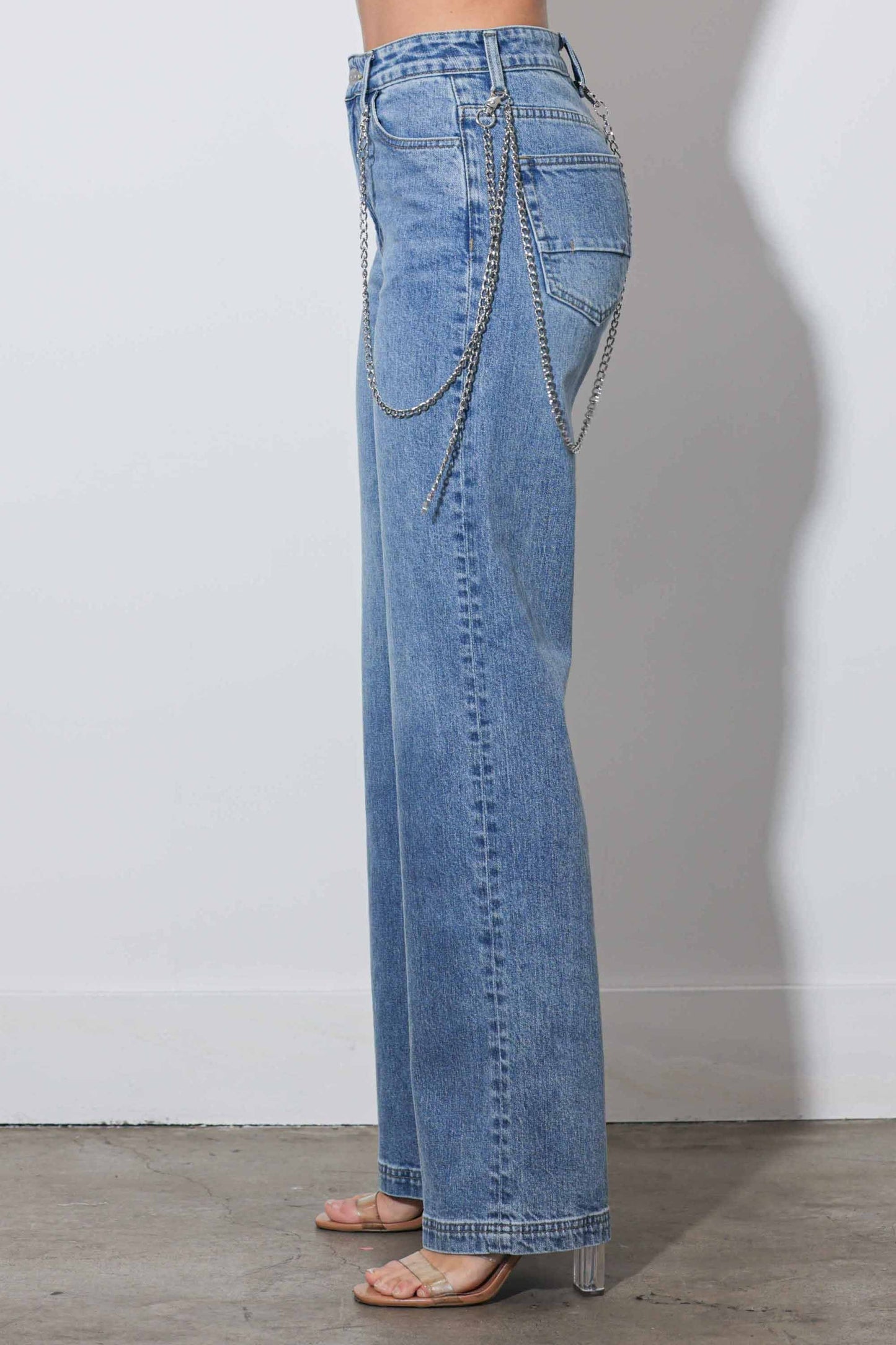JEANS CORTE STRAIGHT