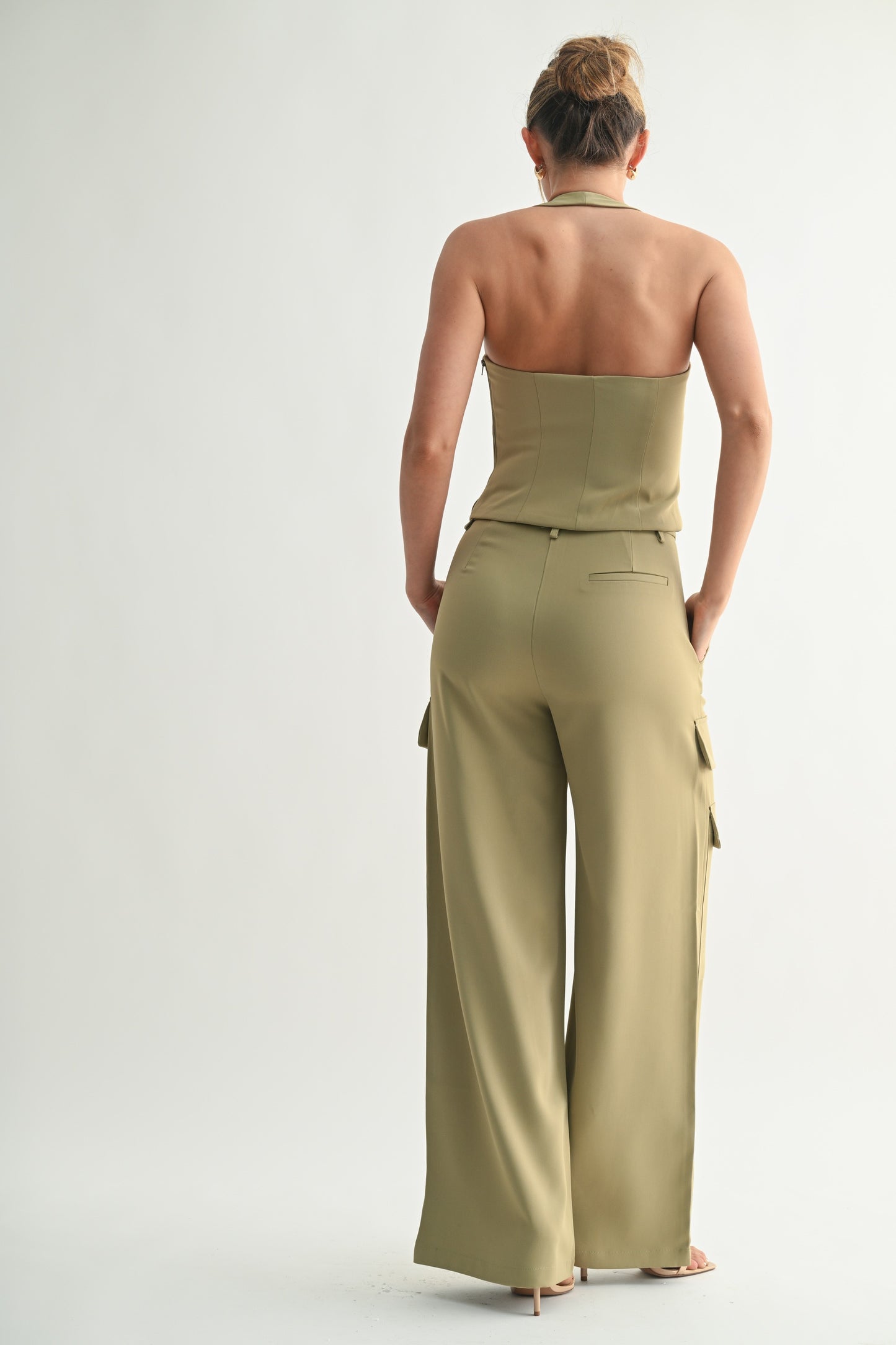 TOP HALTER DE ESCOTE CUADRADO